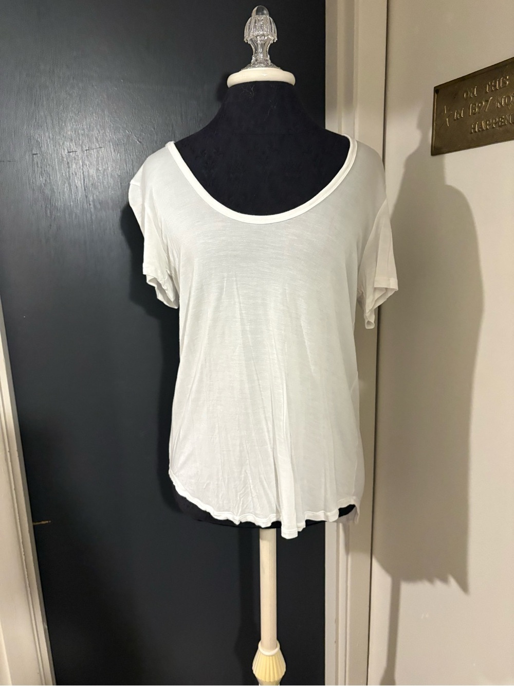Talula Scoop Neck Short Sleeve Tee in White